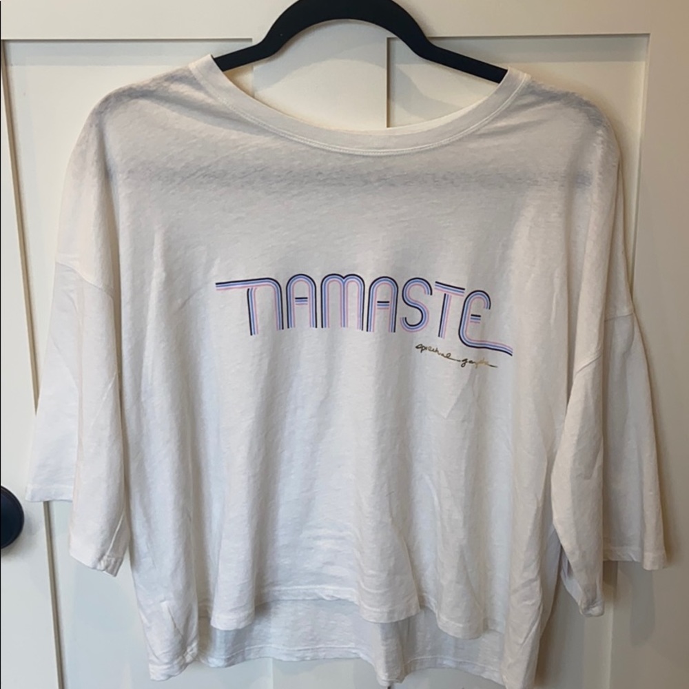 BNWT Spiritual Gangster NAMASTE T - sz L